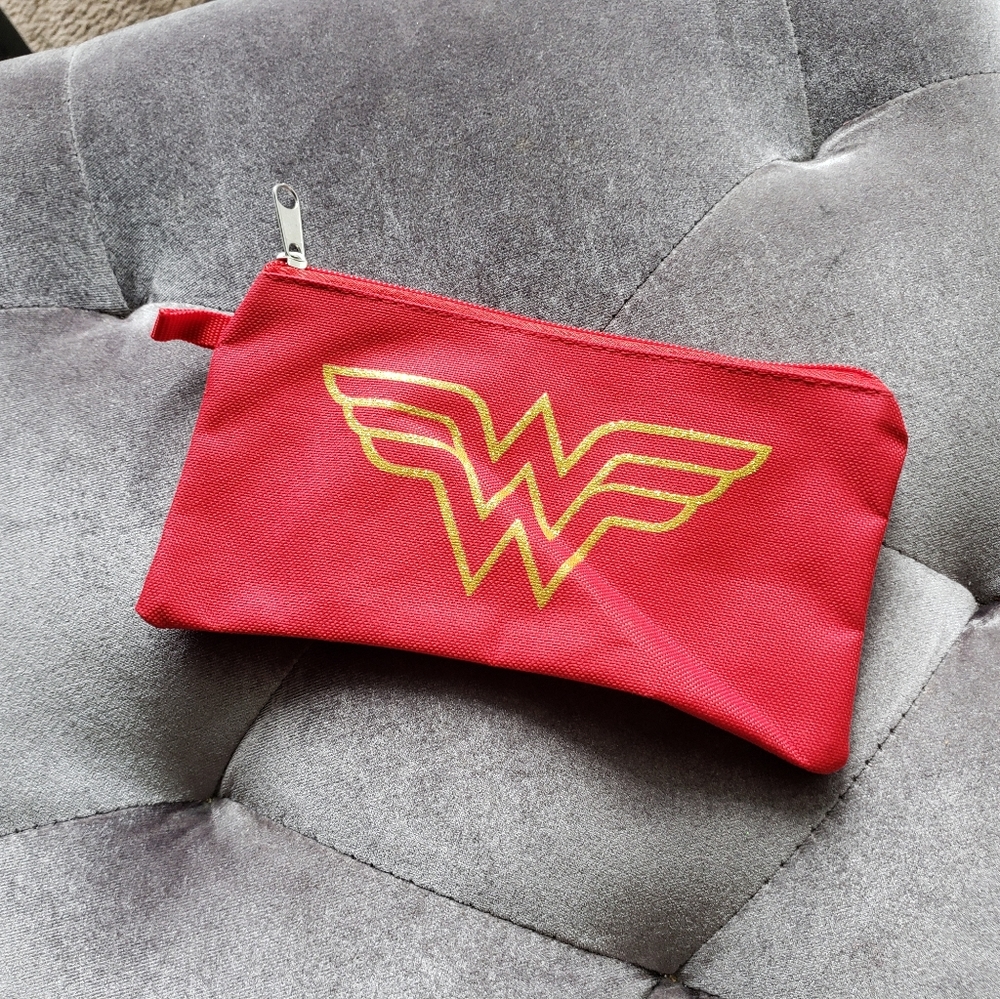 Wonder woman pencil cosmetic pouch